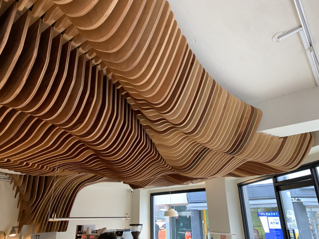 飛び出る天井 クラッセ ファクトリー 飛び出る天井 クラッセ ファクトリー